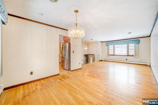 779 Decker Place, Paramus, NJ 07652