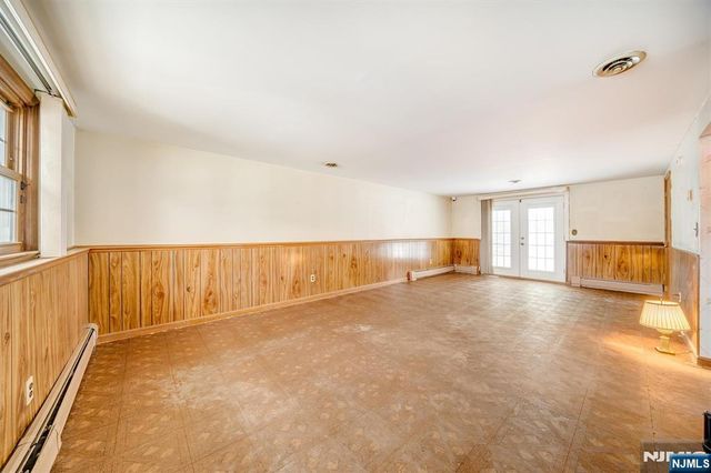 779 Decker Place, Paramus, NJ 07652