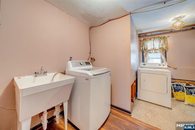 779 Decker Place, Paramus, NJ 07652