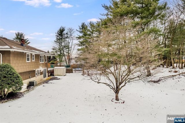 779 Decker Place, Paramus, NJ 07652