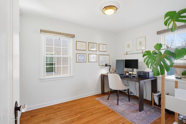 2049 Hoover Road, Niskayuna, NY 12304