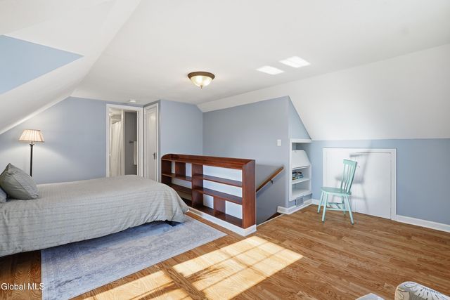 2049 Hoover Road, Niskayuna, NY 12304