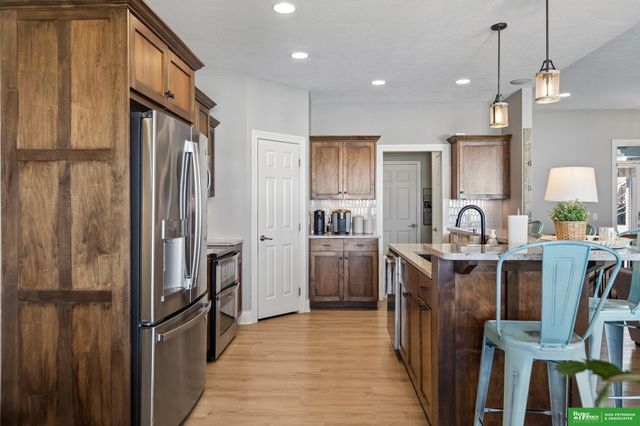 1228 Maplewood Drive, Fremont, NE 68025