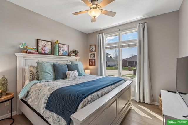 1228 Maplewood Drive, Fremont, NE 68025