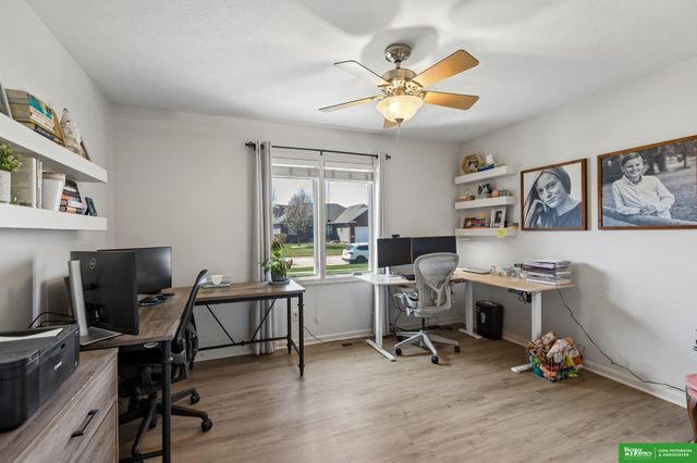 1228 Maplewood Drive, Fremont, NE 68025