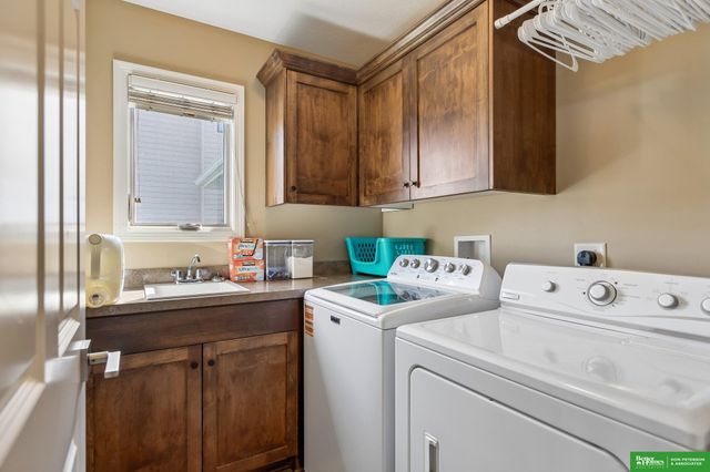 1228 Maplewood Drive, Fremont, NE 68025