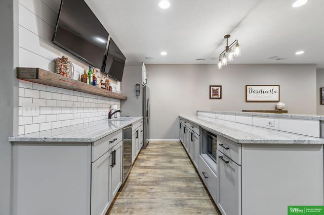 1228 Maplewood Drive, Fremont, NE 68025