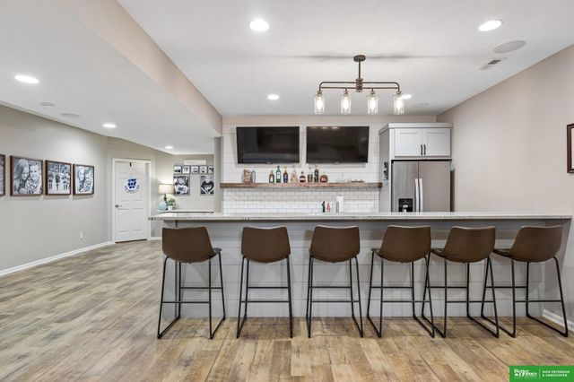 1228 Maplewood Drive, Fremont, NE 68025