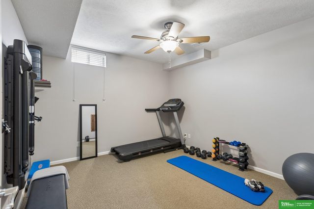 1228 Maplewood Drive, Fremont, NE 68025