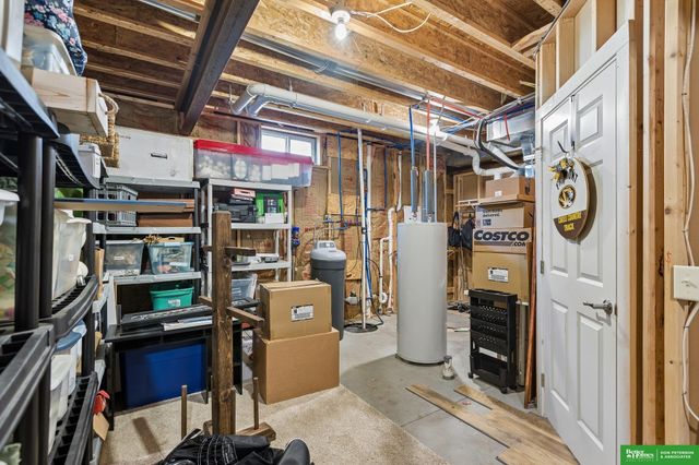 1228 Maplewood Drive, Fremont, NE 68025