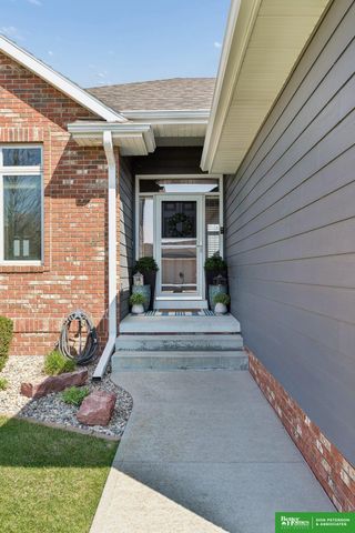 1228 Maplewood Drive, Fremont, NE 68025