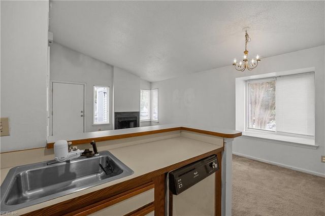 4734 Red Duck CT, Virginia Beach, VA 23462