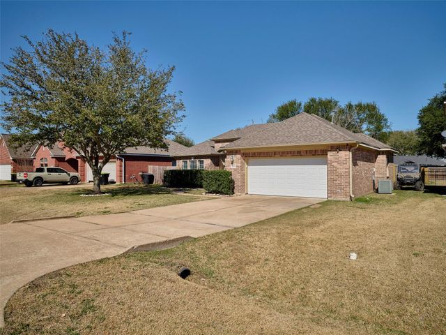 9315 Anna Street, Needville, TX 77461