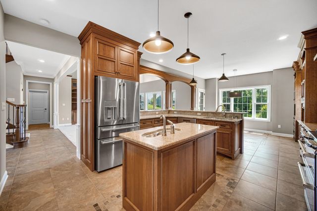 286 Overlook Court, Valparaiso, IN 46385