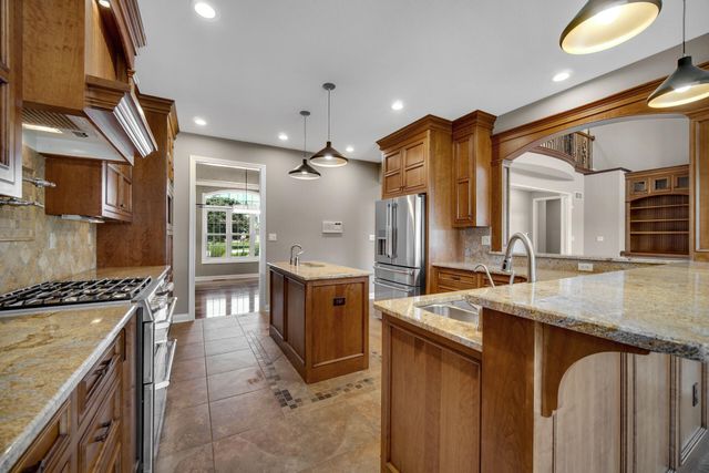 286 Overlook Court, Valparaiso, IN 46385