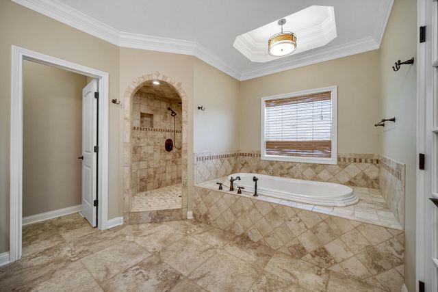 286 Overlook Court, Valparaiso, IN 46385