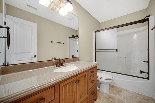 286 Overlook Court, Valparaiso, IN 46385