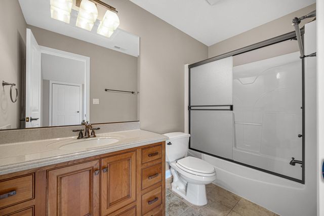 286 Overlook Court, Valparaiso, IN 46385