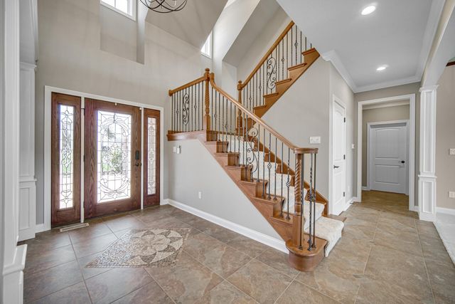 286 Overlook Court, Valparaiso, IN 46385