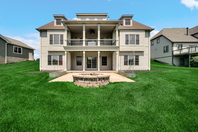 286 Overlook Court, Valparaiso, IN 46385