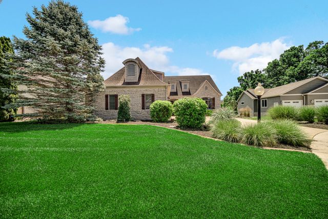 286 Overlook Court, Valparaiso, IN 46385