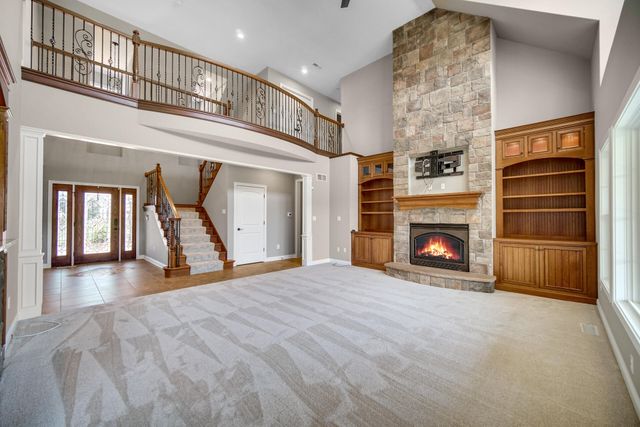 286 Overlook Court, Valparaiso, IN 46385