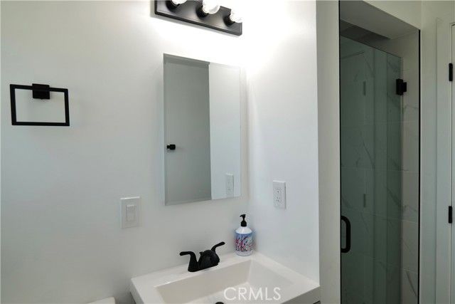 853 N Jasmine, Ontario, CA 91762