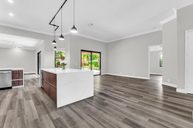 5718 NW 50th Drive, Coral Springs, FL 33067