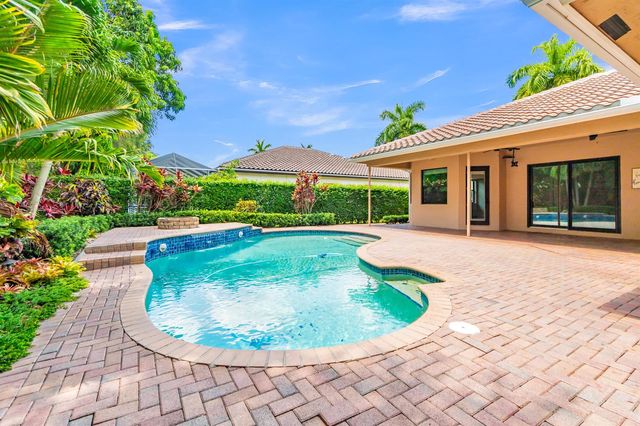 5718 NW 50th Drive, Coral Springs, FL 33067