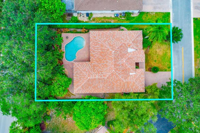5718 NW 50th Drive, Coral Springs, FL 33067