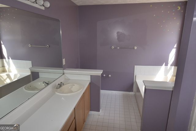 2430 Amber Hills Drive, Monroe, GA 30655