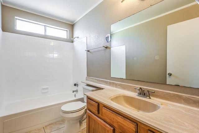 1102 E Kerry Lane, Phoenix, AZ 85024