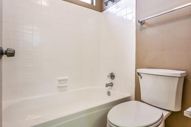 1102 E Kerry Lane, Phoenix, AZ 85024