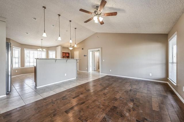 1102 E Kerry Lane, Phoenix, AZ 85024