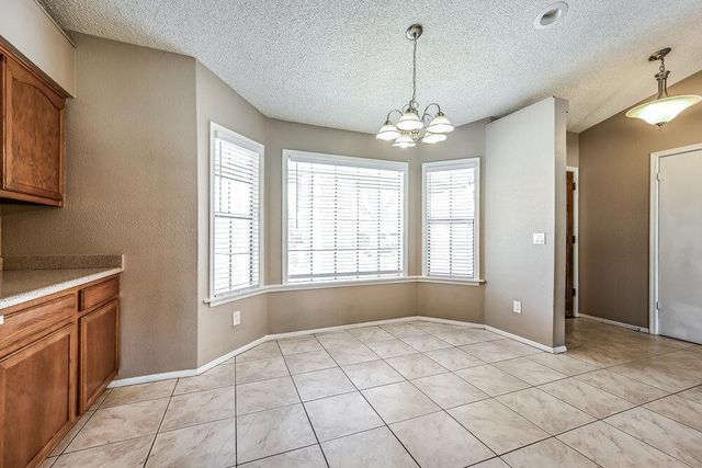 1102 E Kerry Lane, Phoenix, AZ 85024