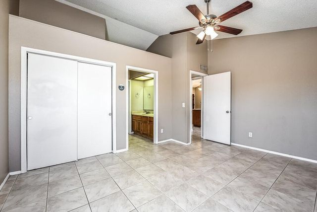 1102 E Kerry Lane, Phoenix, AZ 85024