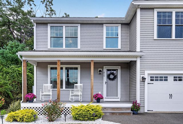215 South Main Street, Seabrook, NH 03874