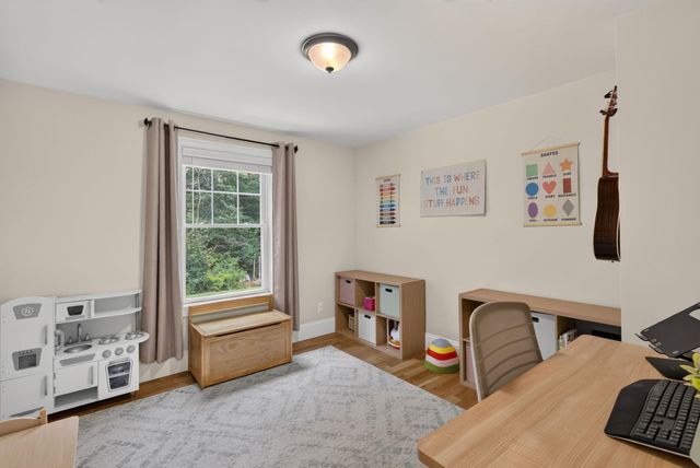 215 South Main Street, Seabrook, NH 03874