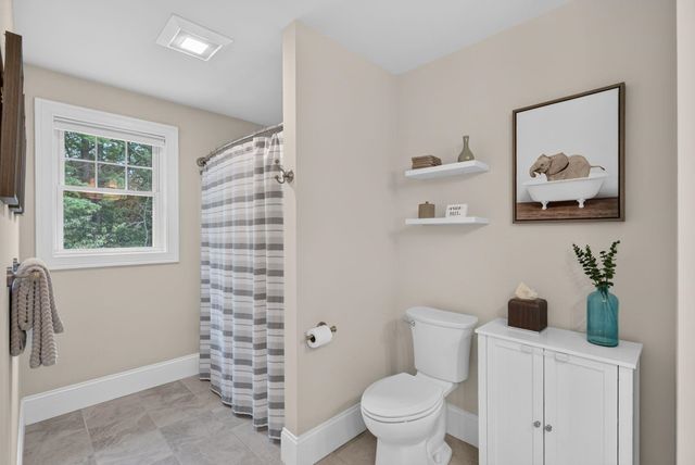 215 South Main Street, Seabrook, NH 03874
