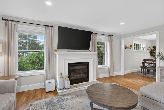 215 South Main Street, Seabrook, NH 03874