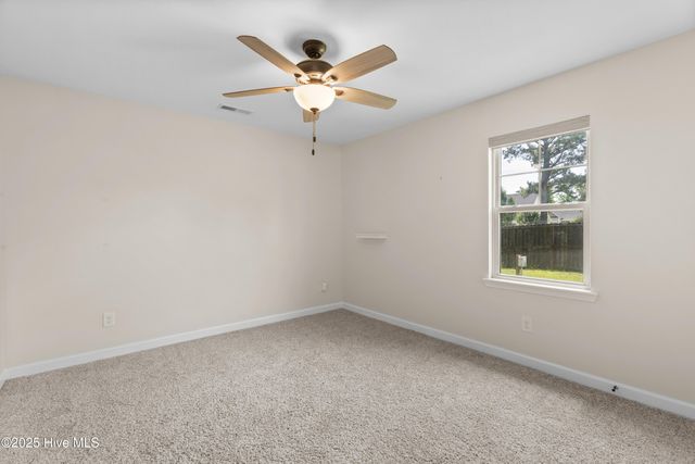 302 Boxwood Court, Jacksonville, NC 28540