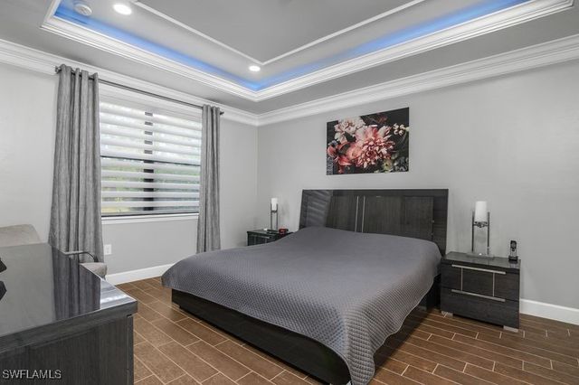 16309 Winfield LN, Naples, FL 34110