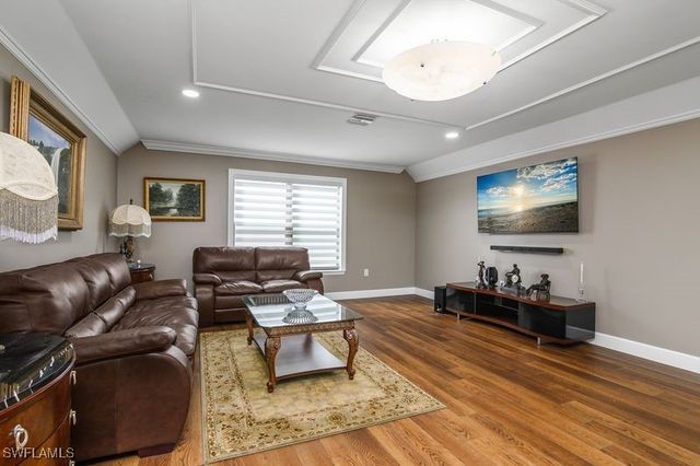 16309 Winfield LN, Naples, FL 34110