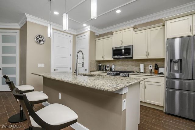 16309 Winfield LN, Naples, FL 34110