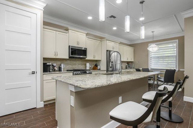 16309 Winfield LN, Naples, FL 34110