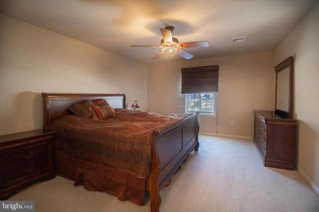 3932 TRAYER LN, Mechanicsburg, PA 17050