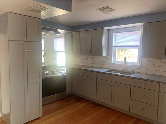 20 Farm Street, Providence, RI 02908