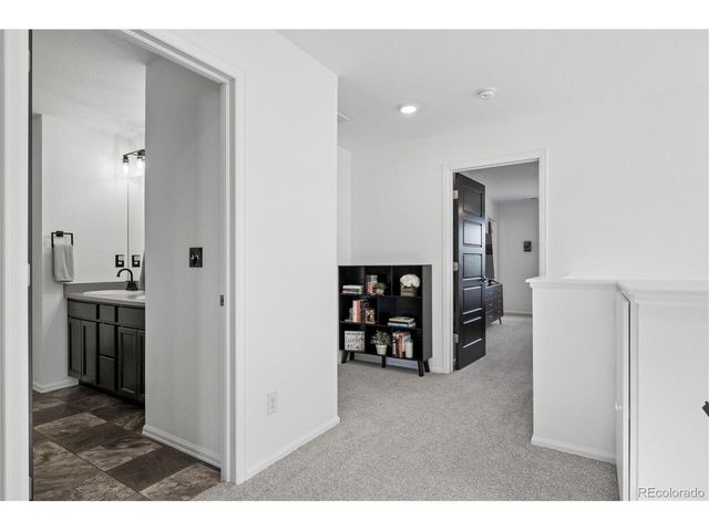 6906 Longpark Dr, Parker, CO 80138