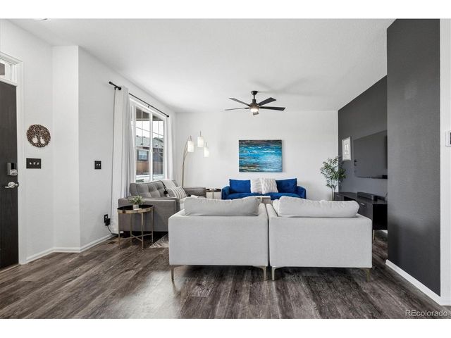 6906 Longpark Dr, Parker, CO 80138