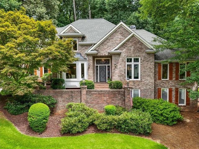 2919 Mountain Trace NE, Roswell, GA 30075